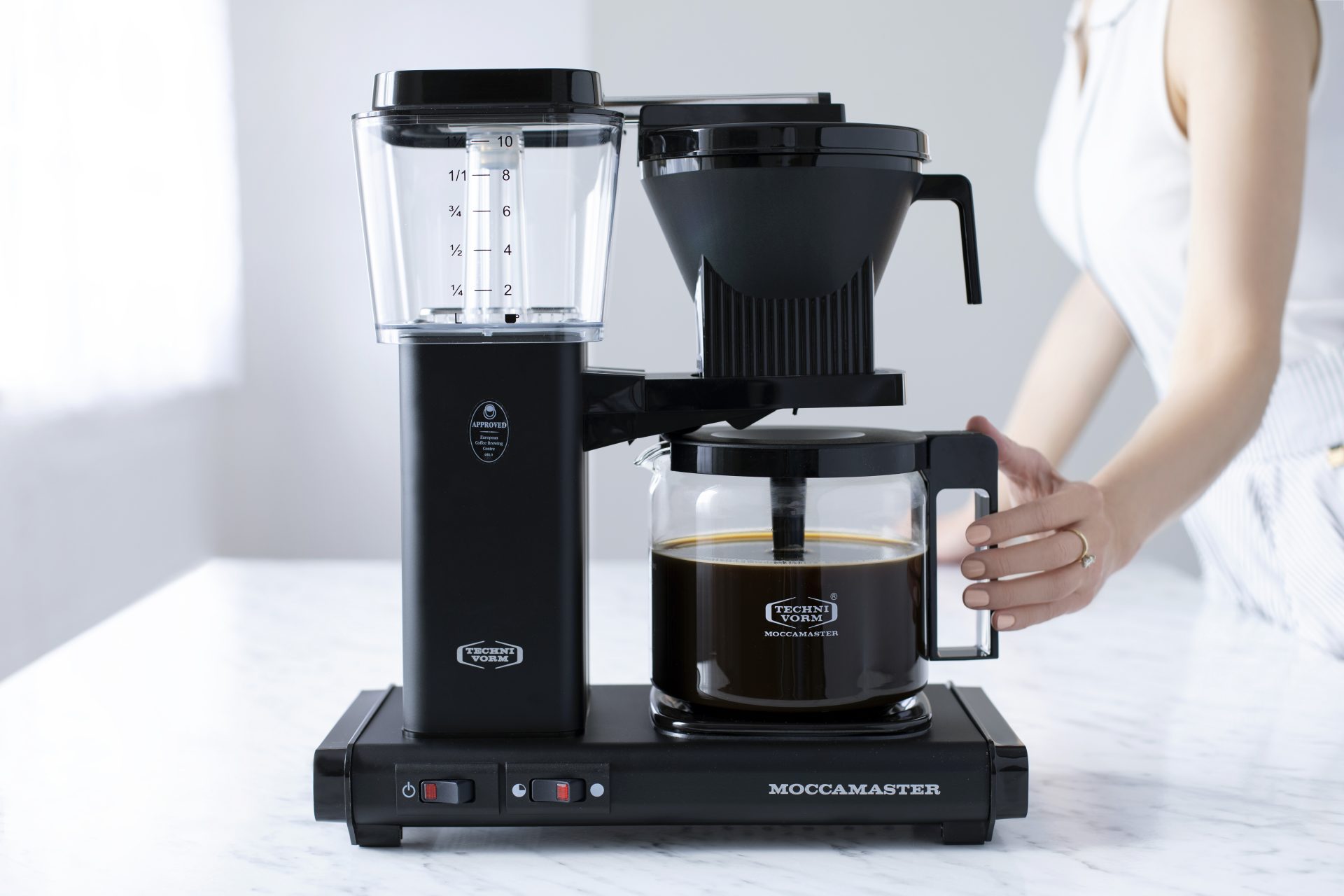 14-Cup Programmable Coffee Maker with Touch-Activated Display – Beautiful™