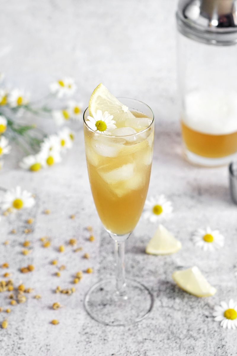 chamomile tea with honey, lemon and vodka