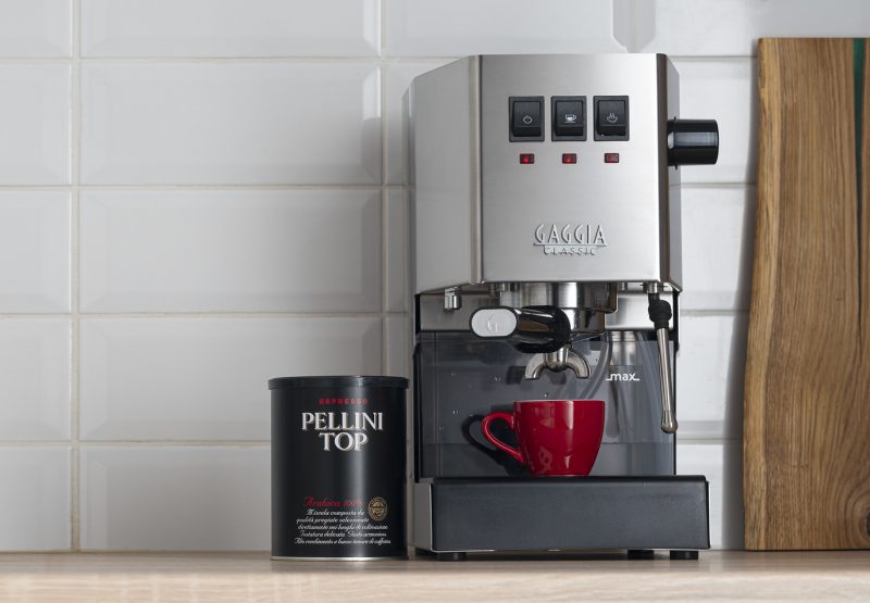 pellini top coffee and gaggia classic espresso machine