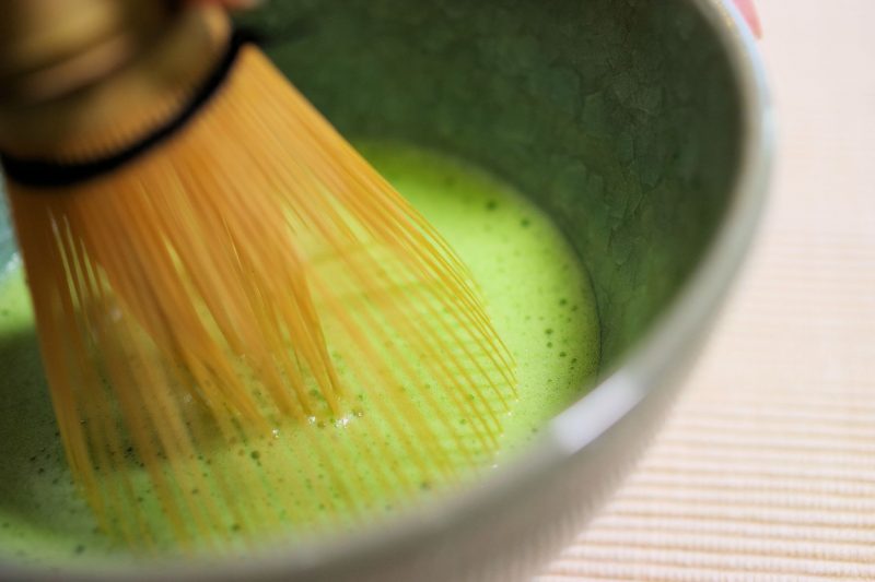 matcha preparing